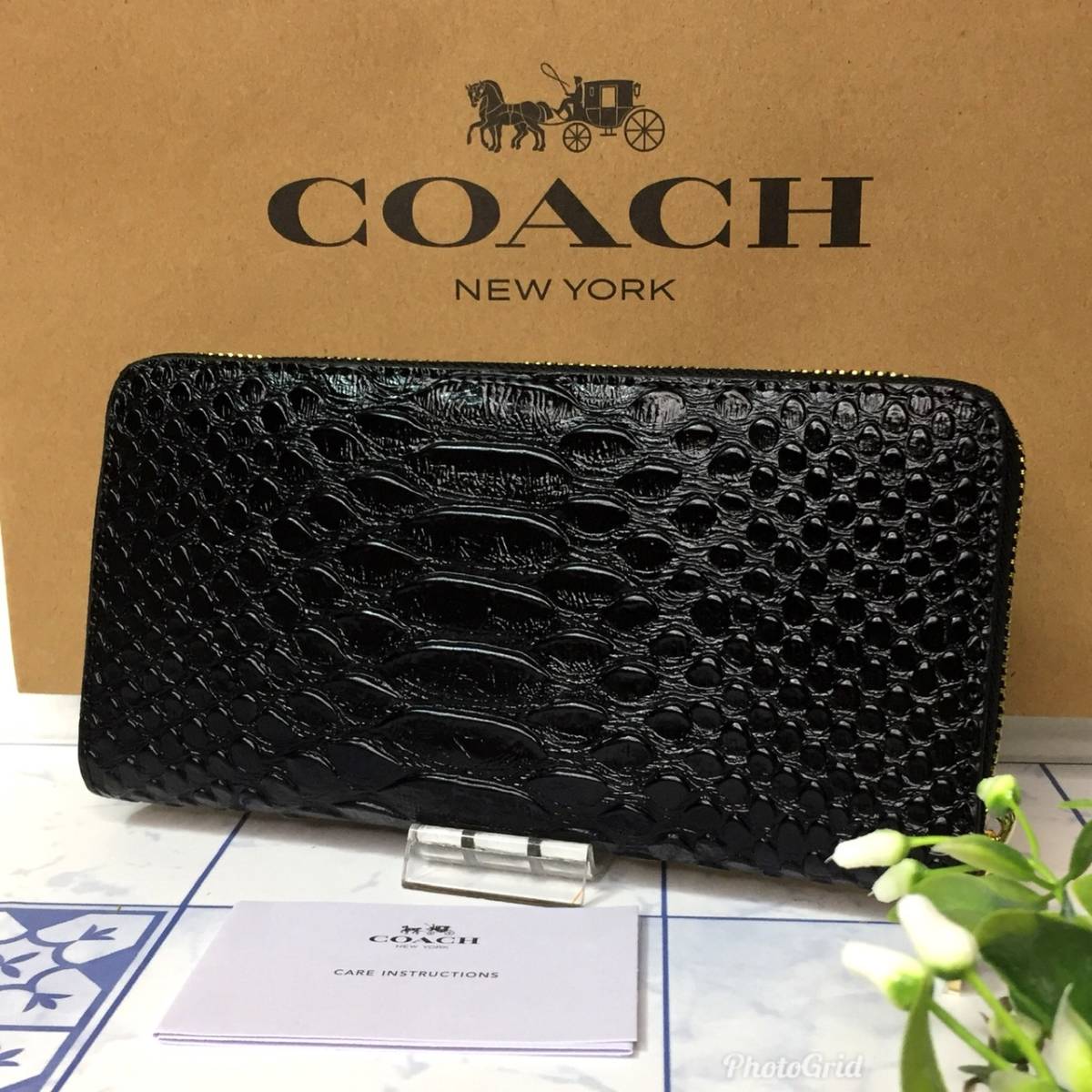 COACH コーチ　パイソンレザー　長財布