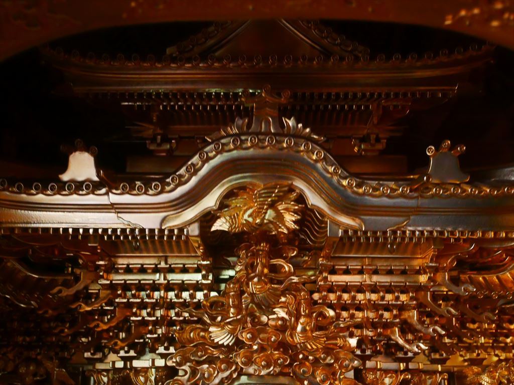 引取り限定 未使用展示品 国産漆塗りの三河型金仏壇 オール桧木 引取り限定 未使用展示品 国産漆塗りの三河型金仏壇 オール桧木