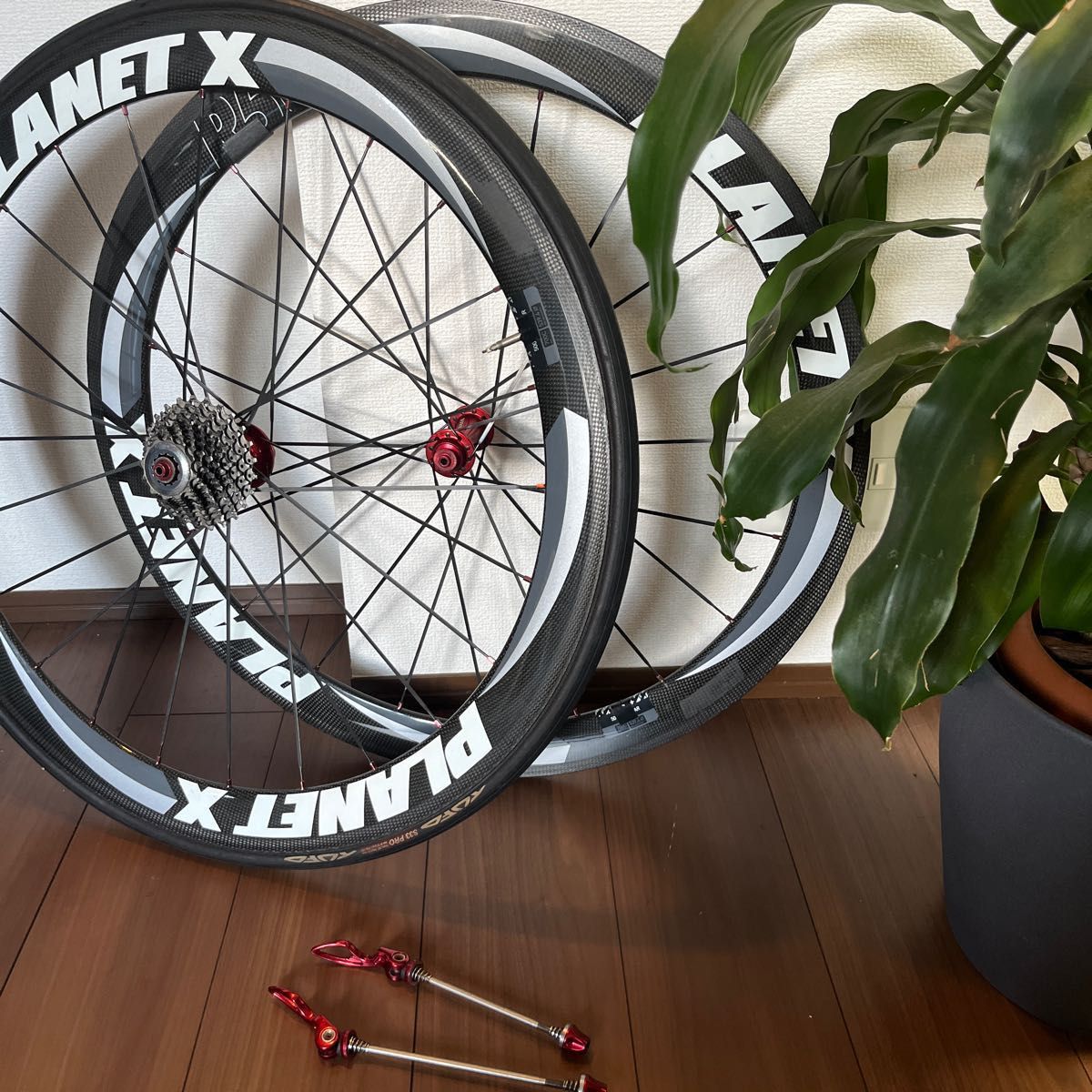 【PLANET X】R50 カーボンホイール シマノ10sスプロケット付き チューブラ リムブレーキ