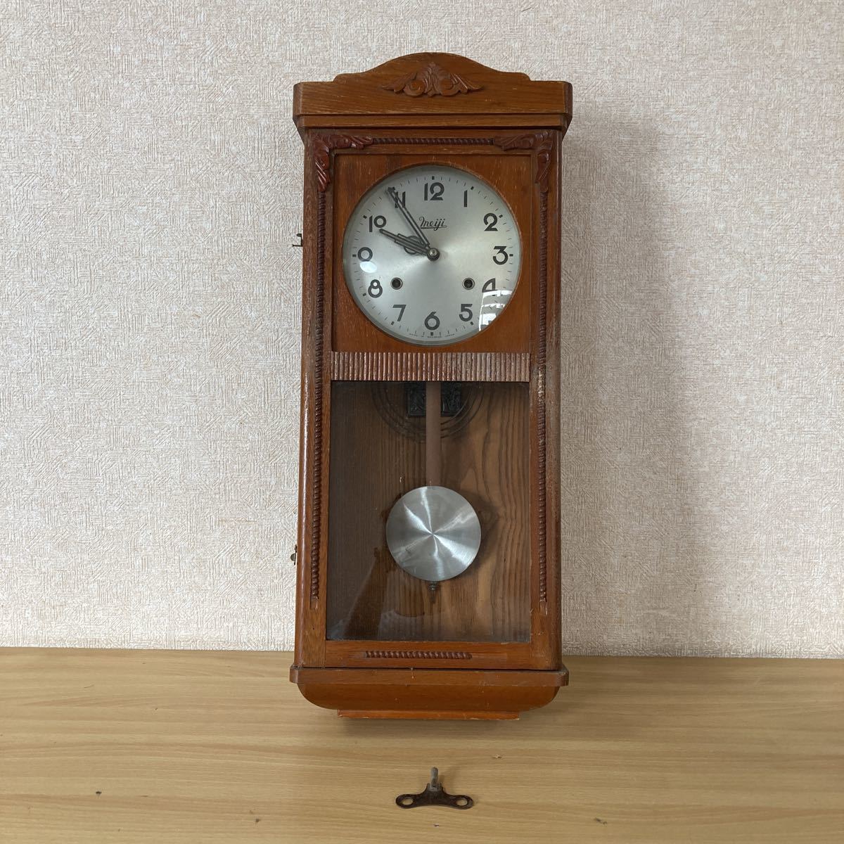 Meiji 明治木製掛け時計-