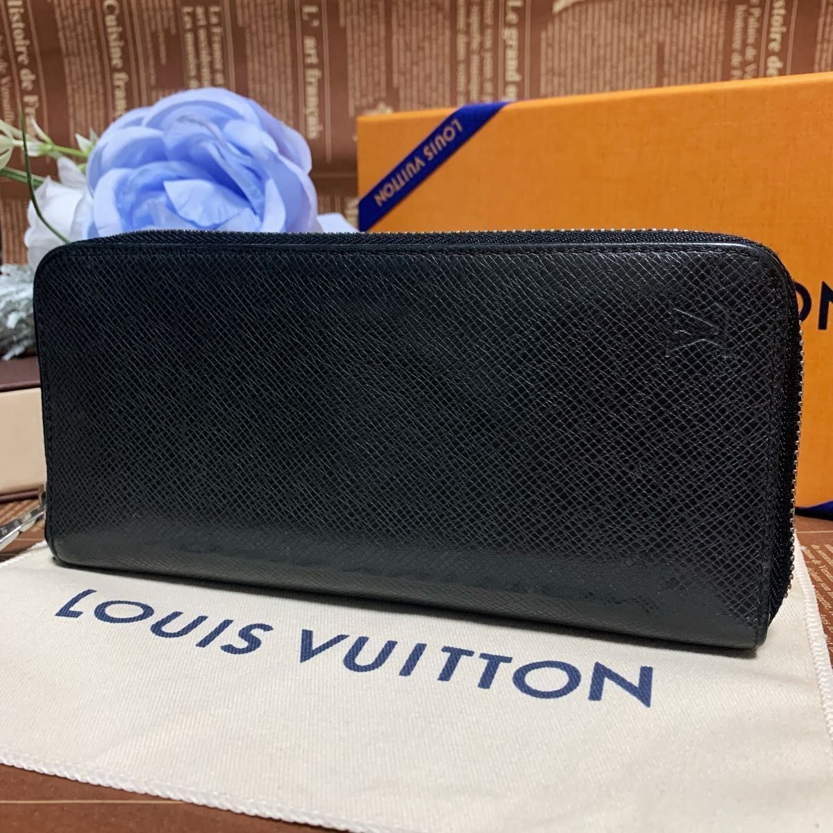 LOUIS VUITTON ルイヴィトン タイガ ジッピーウォレット・ヴェル