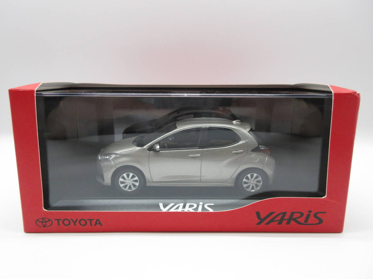 【数々のアワードを受賞】 YARIS 新型ヤリス トヨタ 1/30 非売品 ミニカー アバンギャルドブロンズメタリック カラーサンプル 乗用車 【数々のアワードを受賞】 YARIS 新型ヤリス トヨタ 1/30 非売品 ミニカー アバンギャルドブロンズメタリック カラーサンプル 乗用車