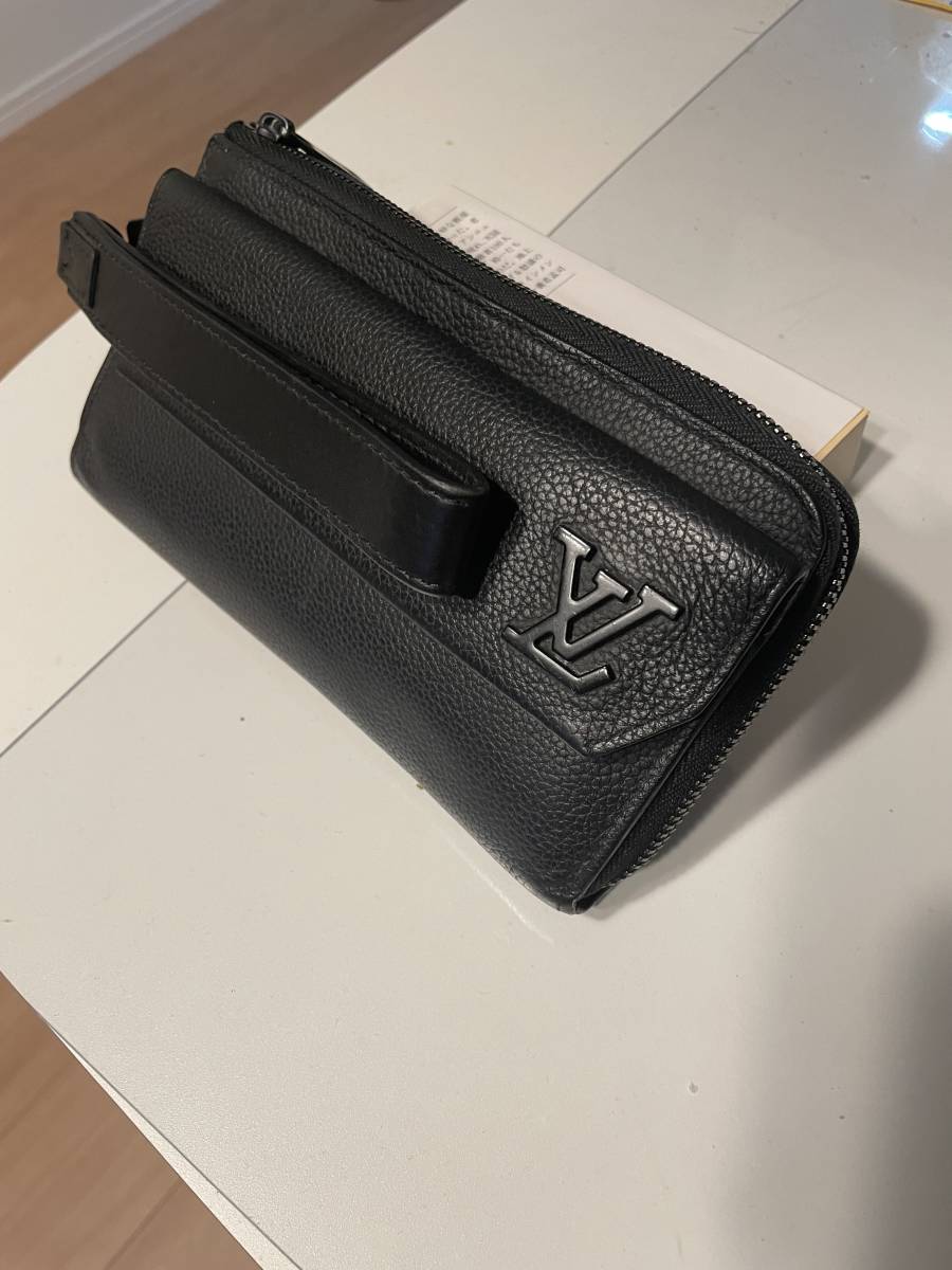 ルイヴィトン Louis Vuitton アエログラム ジッピーウォレット ストラップ付 財布 M69831 定価　中古　程度良