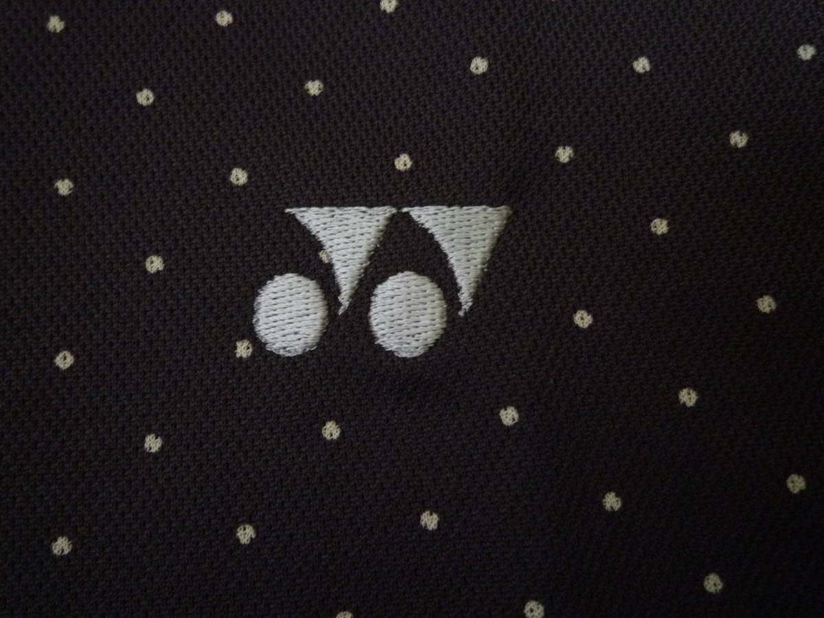 ヨネックス 半袖ハーフジップシャツ 黒×シルバー Lサイズ_画像6
