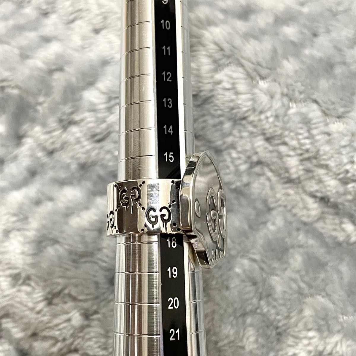 限定セール グッチ GUCCI リング 指輪 メンズ ゴースト シルバー 限定セール グッチ GUCCI リング 指輪 メンズ ゴースト シルバー