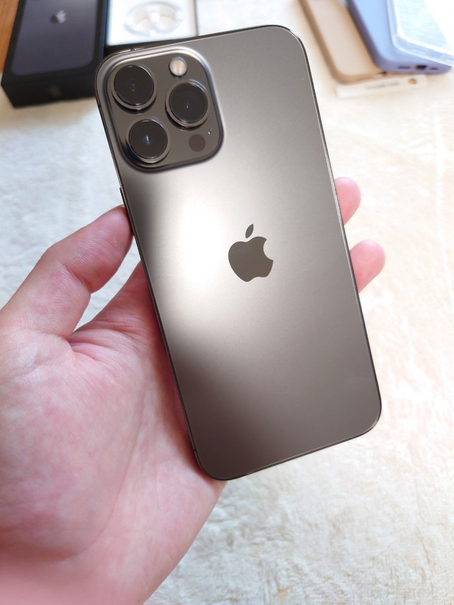 iPhone 13 Pro Max 256GB バッテリー100%美品 SIMフリー iPhone 13 Pro Max 256GB バッテリー100%美品 SIMフリー