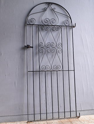  England antique iron fence gate . gardening 11900