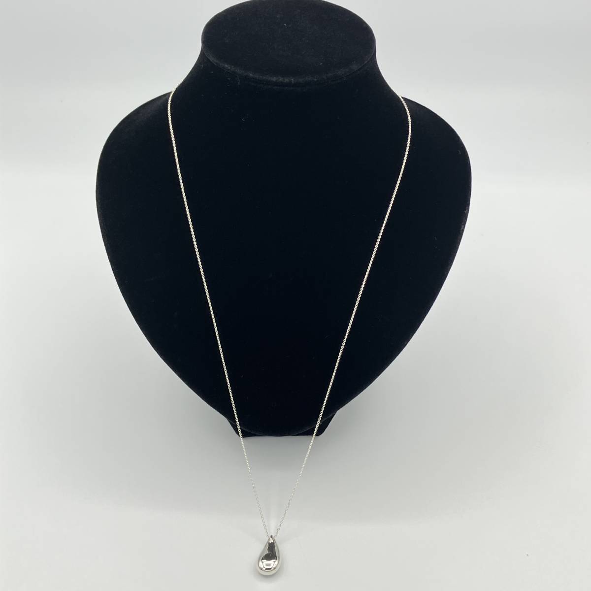 ラージ 希少品 ティファニー ティアドロップ ロング ネックレス ラージ 希少品 ティファニー ティアドロップ ロング ネックレス