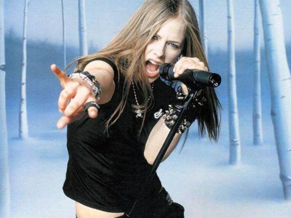 アヴリル・ラヴィーン サイン フォト Avril Ramona Lavigne　他、1枚の大きなサイズのフォト1付き_画像3