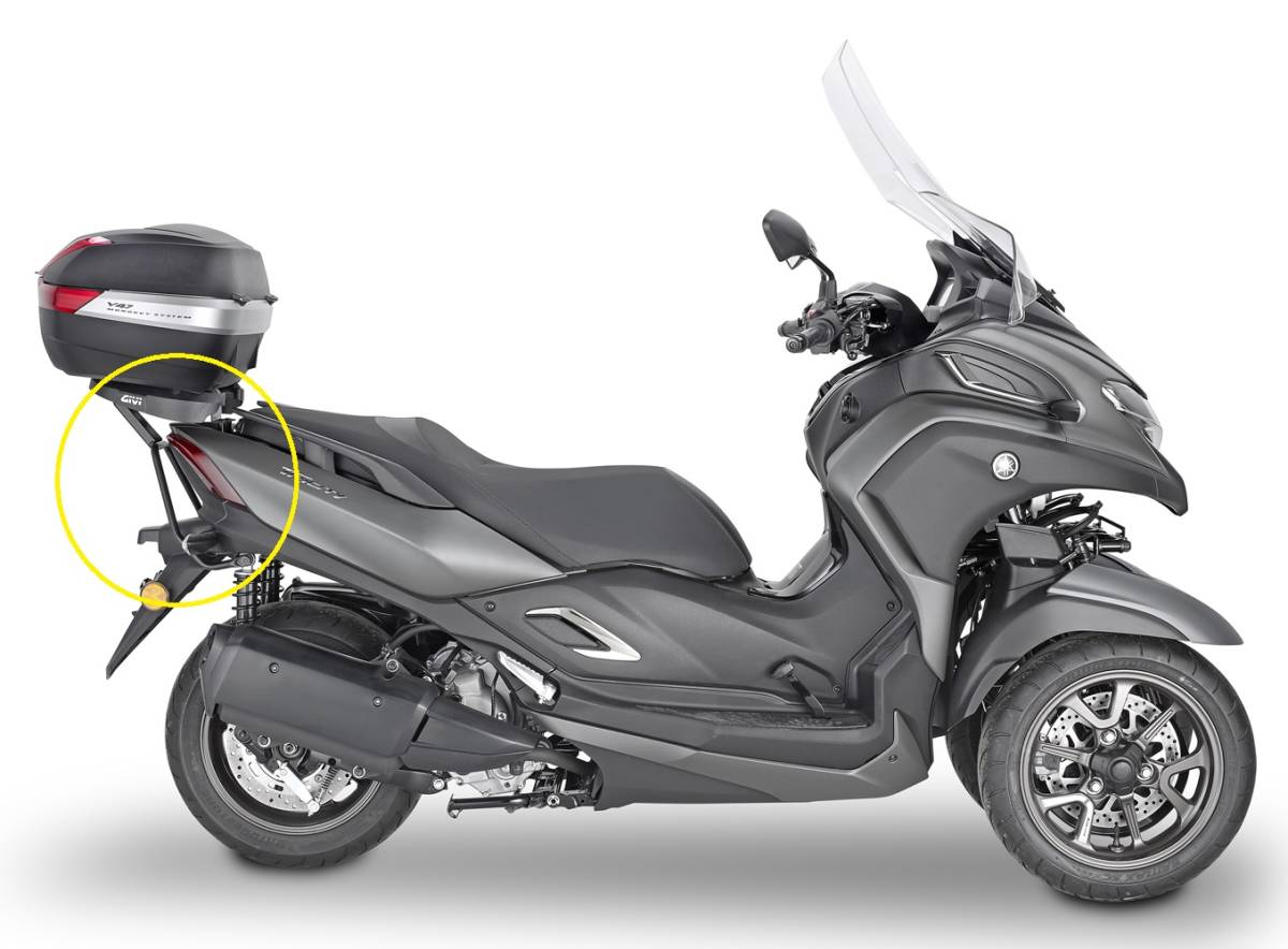 【送料込】GIVI(ジビ) Tricity300(トリシティ300) X-MAX250 リアキャリアステー トップケースステーSR2149