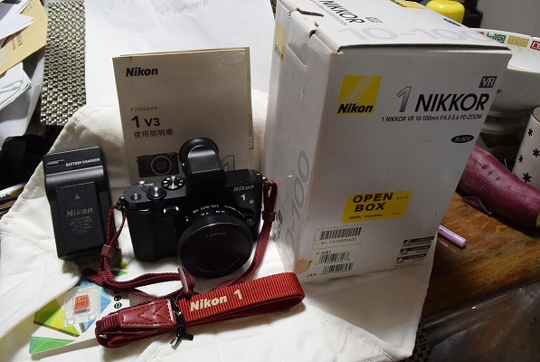 経典 Nikon 1 V3 premium ダブル PD-Zoom ゴージャス・キット 中古美品