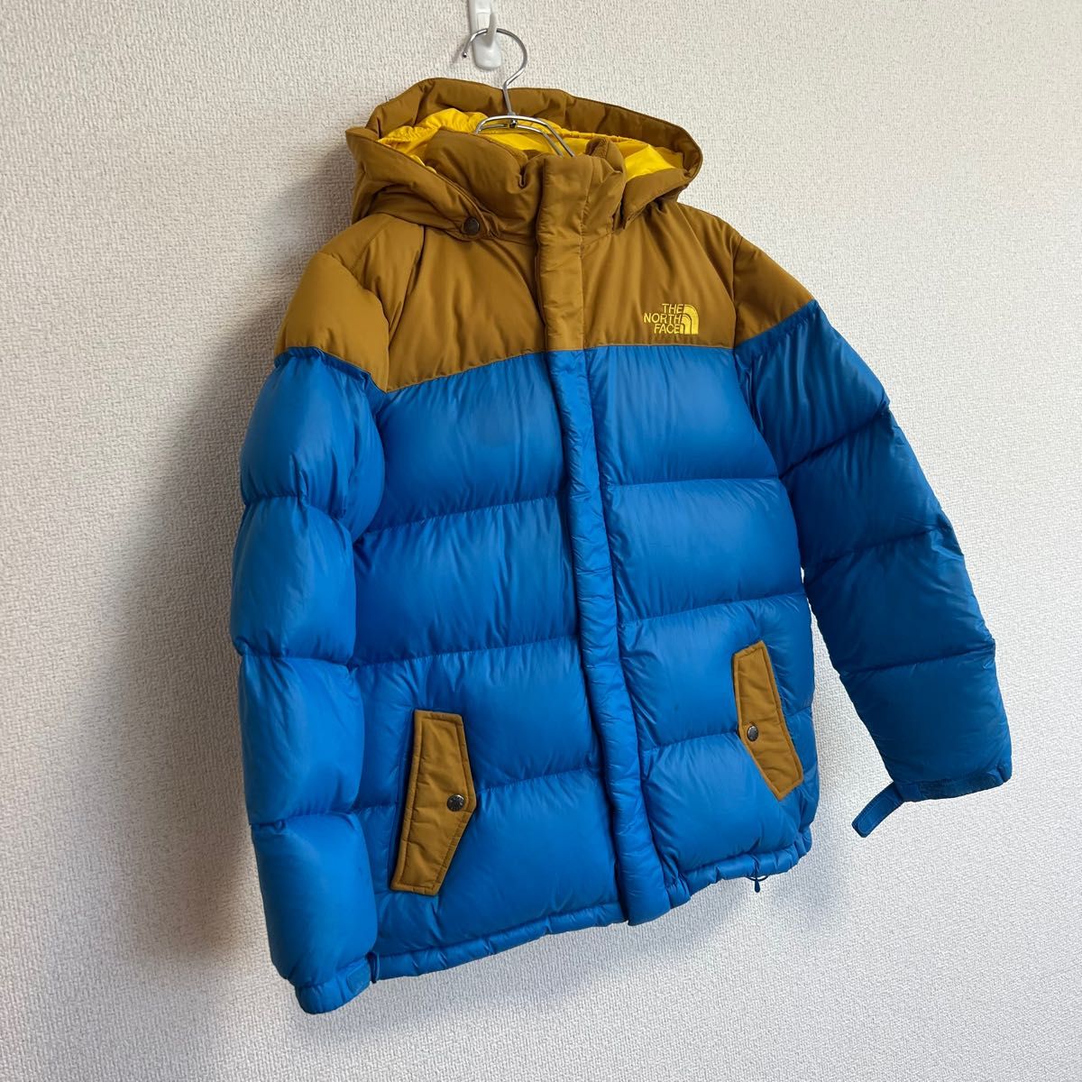 海外限定 THE NORTH FACE ノースフェイス ダウンジャケット キッズ 140 ブルー イエロー