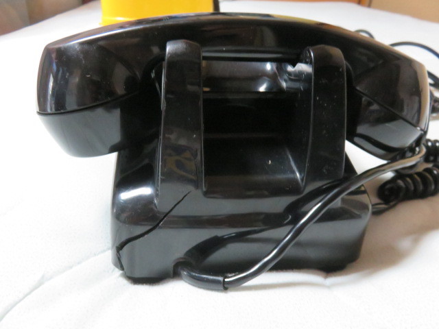  black telephone telephone Showa Retro Japan electro- confidence telephone . company 600-A1 (600 shape black telephone ) rare goods junk treatment after part wiring part crack dial . distortion equipped exterior is 0