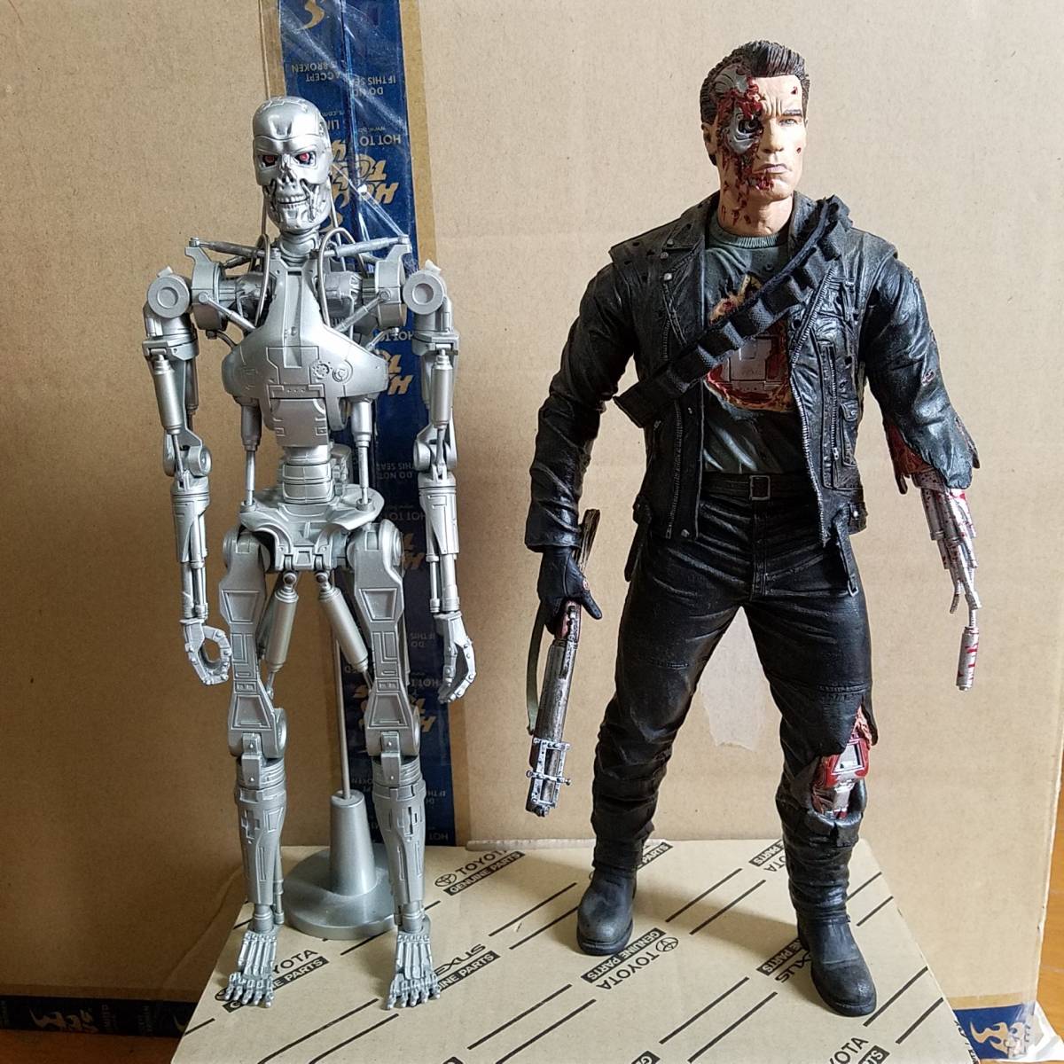 2点!/2010 ネカ ターミネーター 2: T-800 12インチ ファイナルバトル/ 新世紀合金 T800 エンドスケルトン 1/6 ミラクルハウス