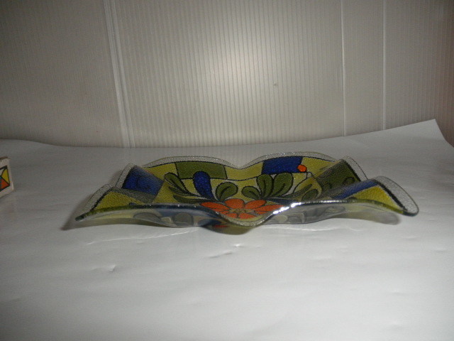 @@ витражное стекло тарелка 1 листов река . стекло прикладное искусство качественный продукт аксессуары бардачок пепельница размер 13.5cm ×10.4cm стоимость доставки 500 иен 