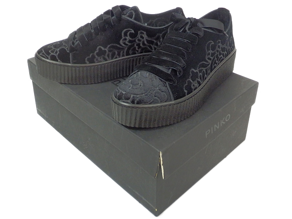 9LA 未使用 定価5万 PINKO ピンコ Pinko ピラート スニーカー size39 25cm ベロア 刺繍 ブラック 厚底 黒 保存袋・箱付き 靴