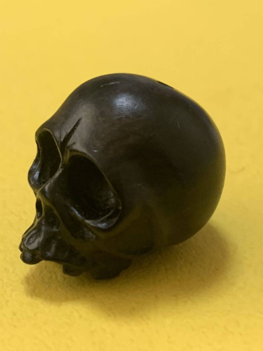 黒檀　一玉　特大　どくろ ドクロ　頭蓋骨 skull スカル 根付 netsuke 提げ物 提物　骸骨　野晒し 髑髏　数珠