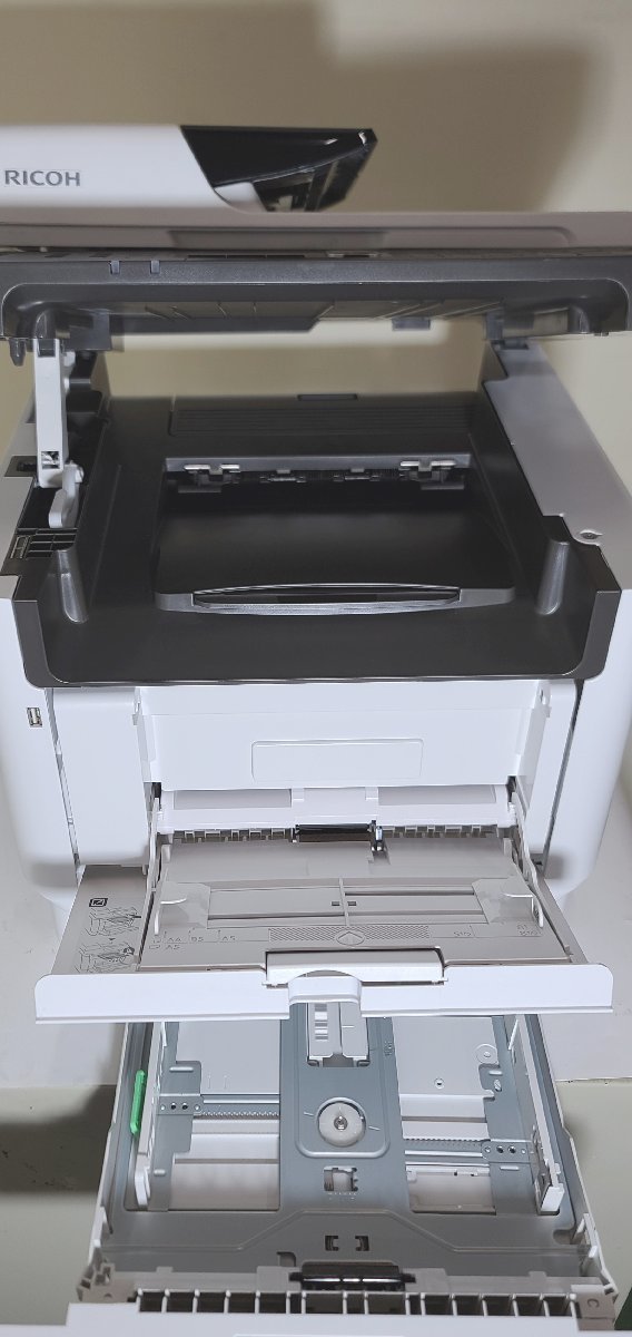 【埼玉発】※ジャンク品※【RICOH】A4モノクロレーザー複合機　SP2300SFL　※ADF使用不可※★カウンター3315枚★動作確認済★　(11-2201)_画像2