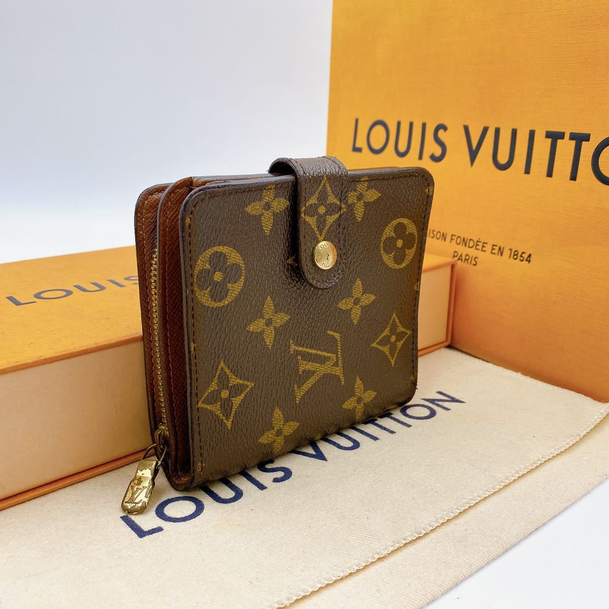 A1954【美品】LOUIS VUITTON ルイヴィトン モノグラム コンパクト