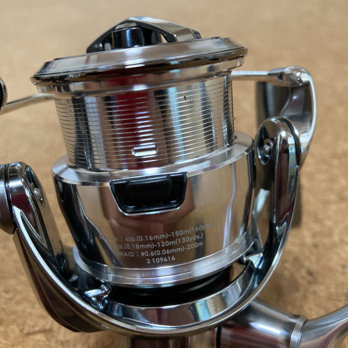 ダイワ 22イグジスト LT2500S-DH 美品 ダブルハンドル スピニング
