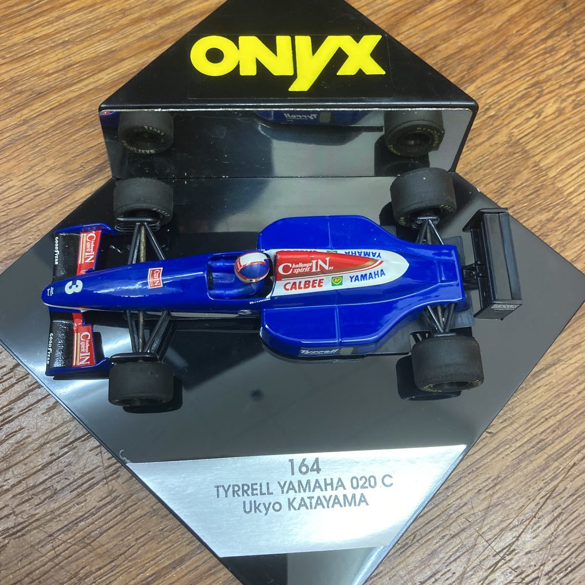 ONYX 1/43 TYRRELL YAMAHA 2台セットの画像2