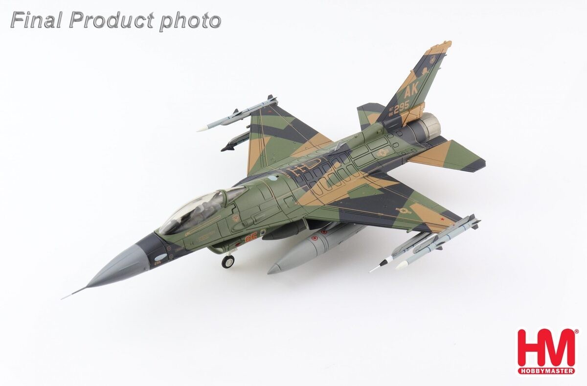 未開封 F-16C 第18アグレッサー飛行隊 BDUスプリンター グリーン 未開封 F-16C 第18アグレッサー飛行隊 BDUスプリンター グリーン
