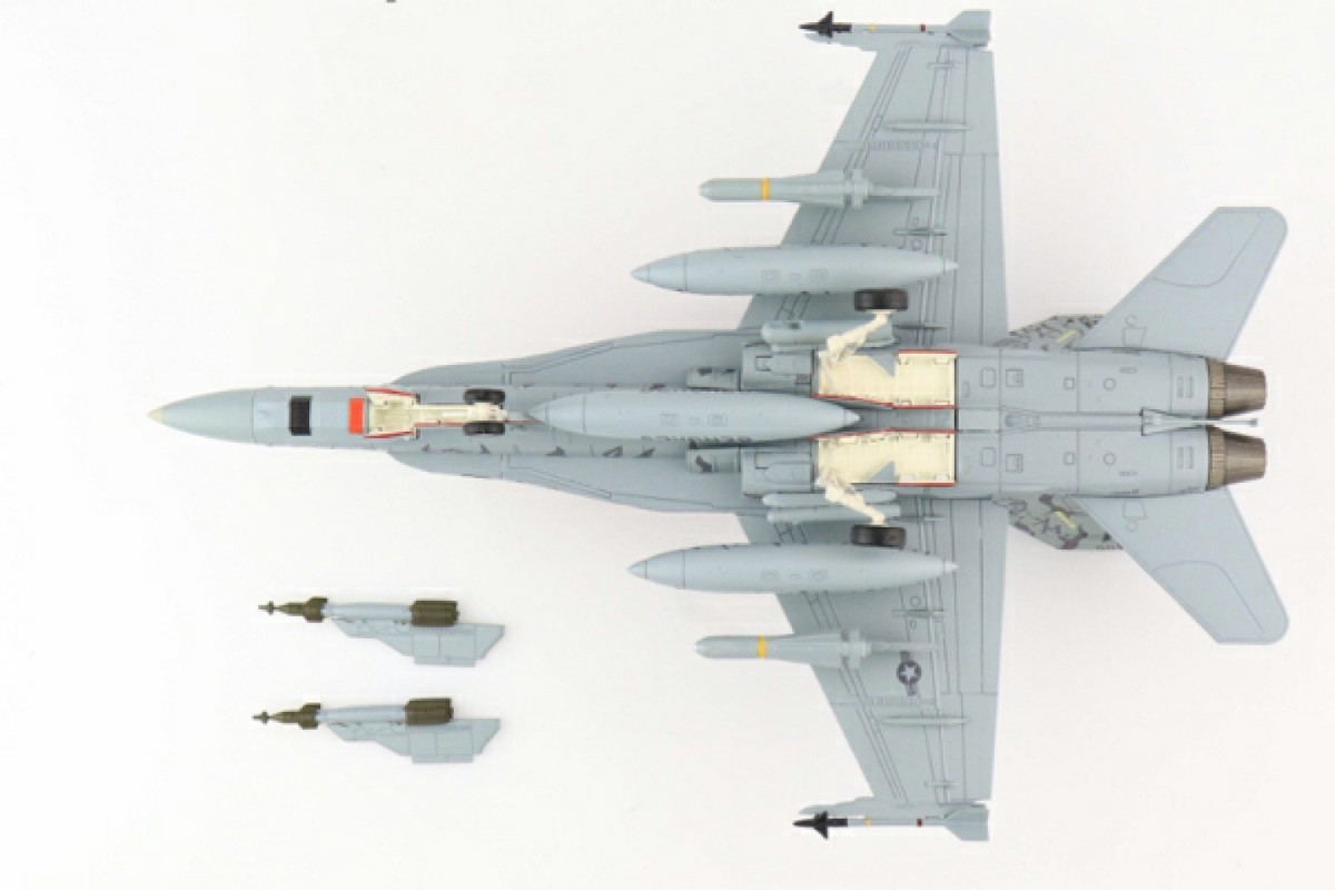 未開封 F/A-18D VMFA(AW)-224「ベンガルズ」 岩国基地 ATARS装備 2009年 WK00/#164886 1/72 HA356 ホビーマスター 戦闘機 HOBBYMASTER _画像4