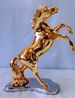 アンティーク調　イタリア輸入　ゴージャスゴールド色　特大　ゴールドホースの置物　ゴールド色の馬の置物　_画像1