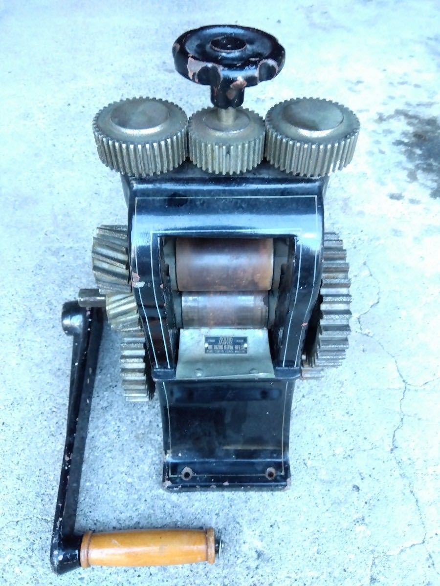 528#SUZUKI DENTAL manually operated desk roll machine pressure . machine Press machine roll Ben da- metalworking engraving tooth ... Junk present condition goods 