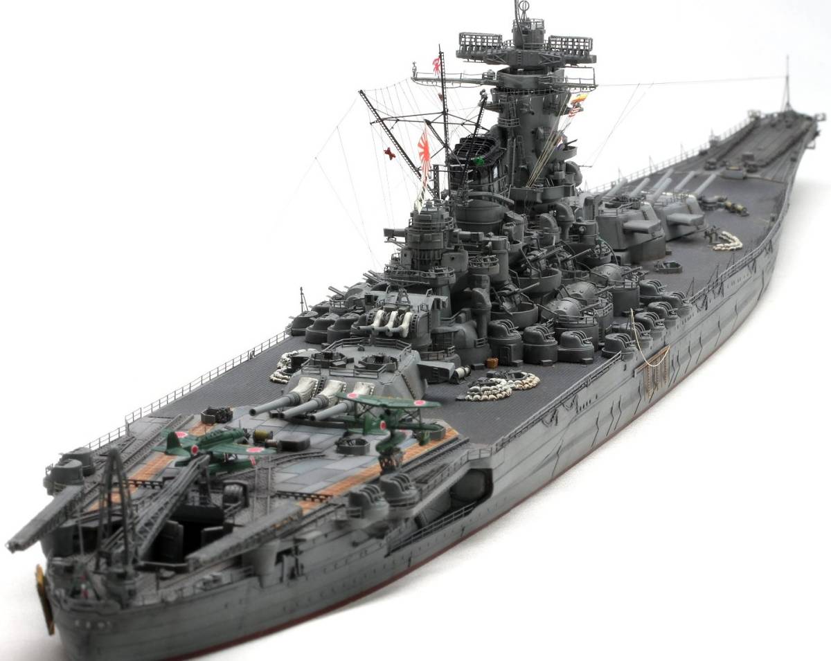 ★完成項目1/700日本海軍戰艦大和★    原文:★ 完成品 1/700 日本海軍戦艦 大和 ★