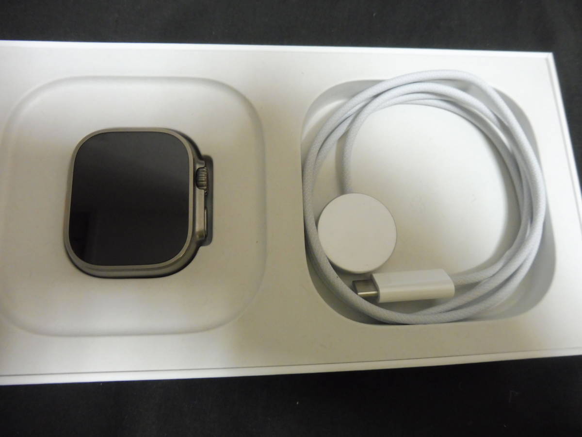 超美品箱付 Apple Watch Ultra GPS+Cellularモデル 49mm MNHF3J/A チタニウムケース アップルウォッチ ウルトラ