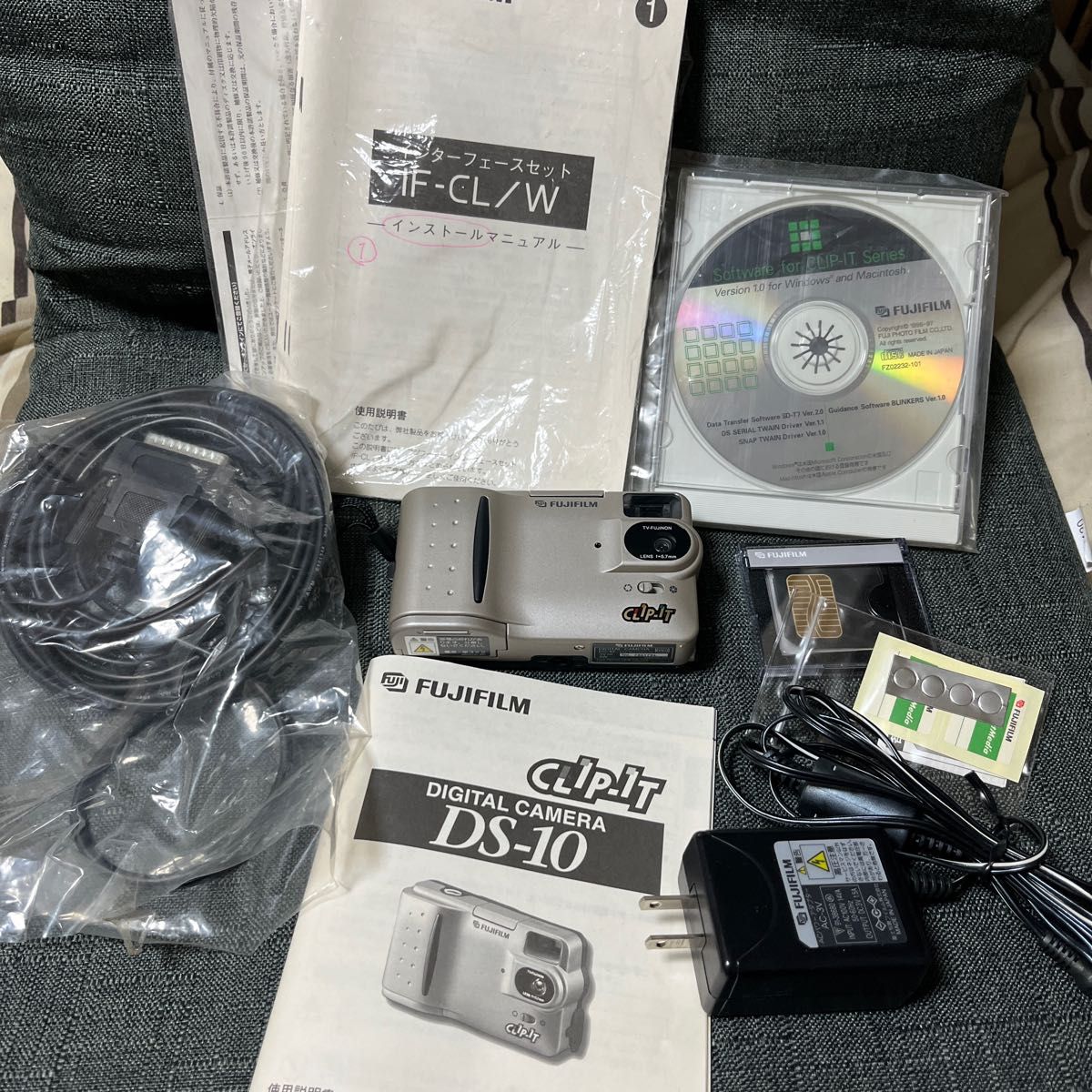 FUJIFILM clip-it DS-10 富士フイルム デジタルカメラ 付属品 FUJIFILM clip-it DS-10 富士フイルム デジタルカメラ 付属品