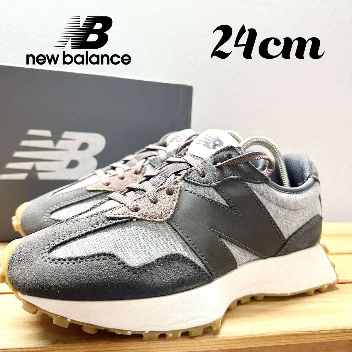 極美品 箱有 New Balance WS327WT ニューバランス ビッグロゴ スニーカー 24cm