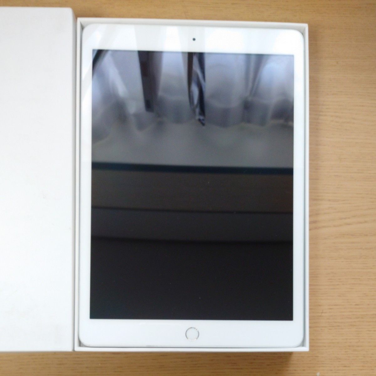 iPad 第7世代 Wi-Fi 32GB シルバー