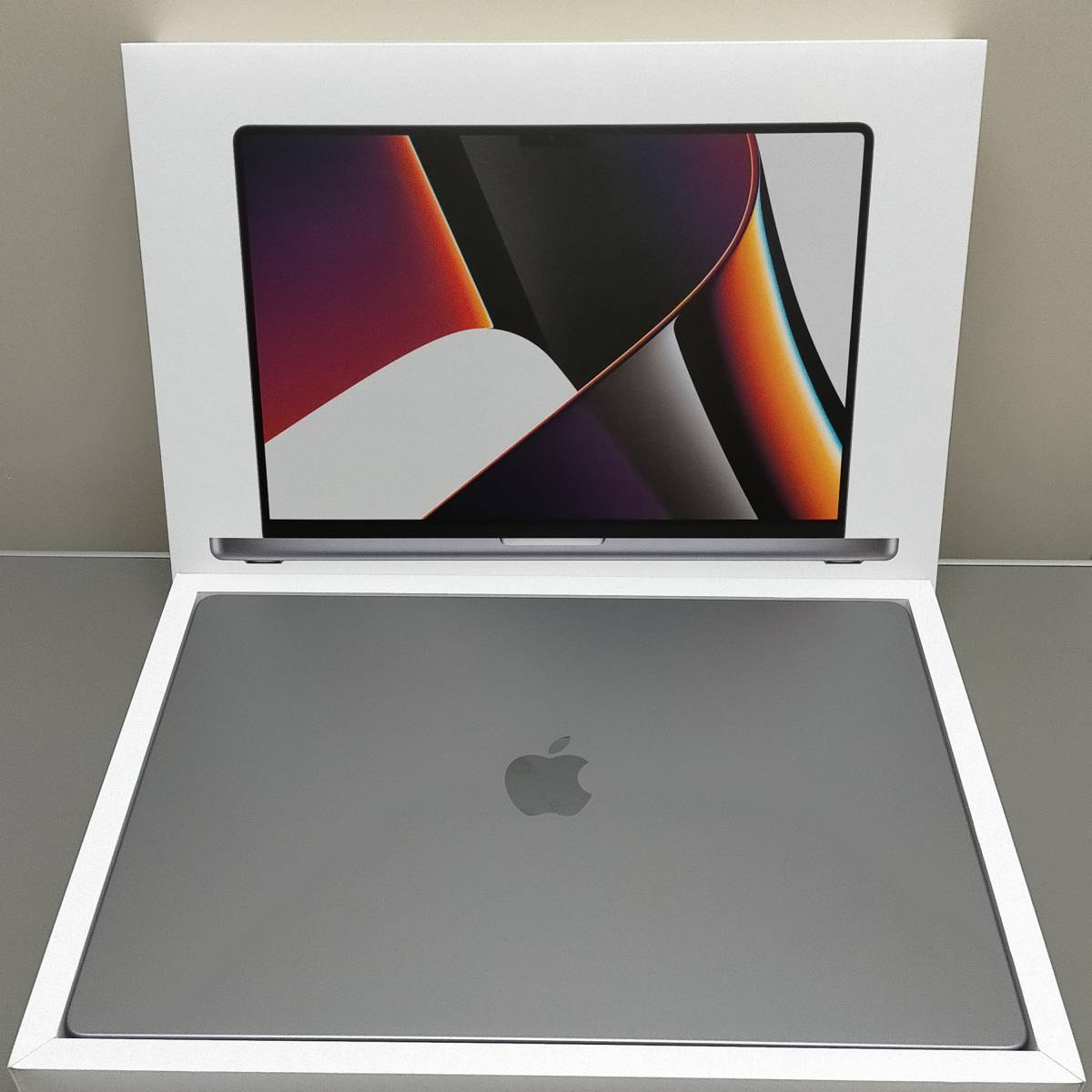 大注目】 美品☆ 16インチMacBook Apple MacOS12.6.5 スペースグレイ