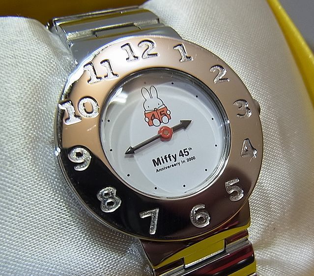 【NG255】Miffy 腕時計 誕生45周年記念 ミッフィー ウォッチ オリジナル限定版 2000年 9500点限定 I.E.I インペリアルエンタープライズ _画像2