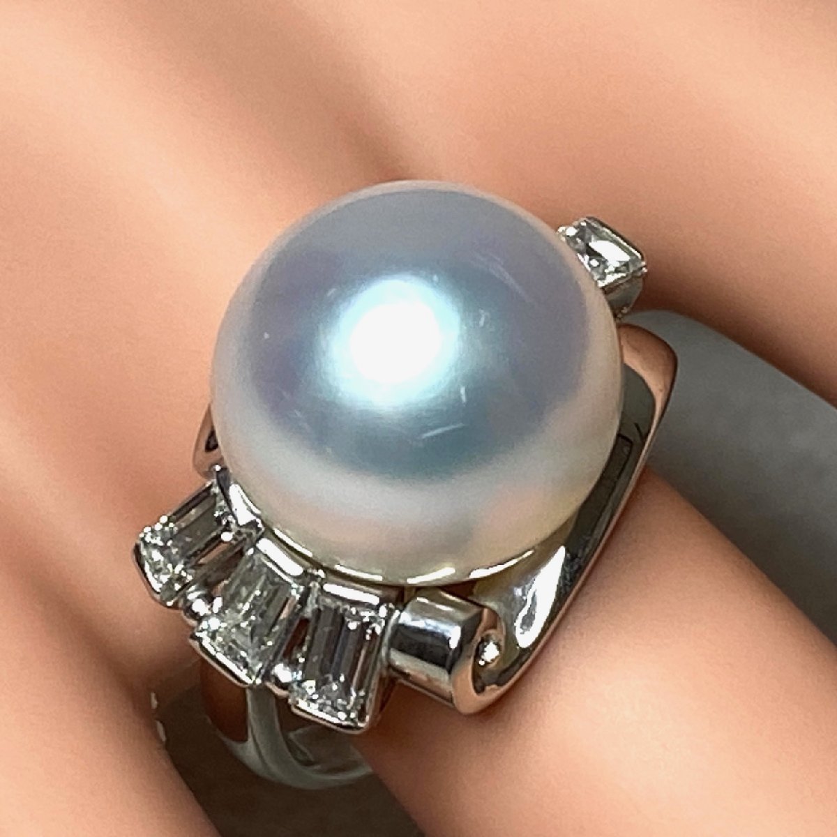 *[KJC]. another document Pt900( platinum ) south . White Butterfly pearl 13.7mm/ diamond ( side stone 0.70ct) pearl ring ring size approximately 17 number weak 