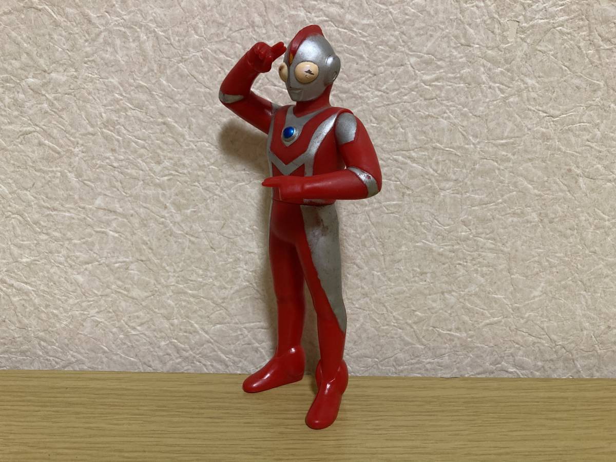 ウルトラヒーローシリーズ　ウルトラマンボーイ　エメリウム光線バージョン　ウルころ付属版　ソフビ_画像2