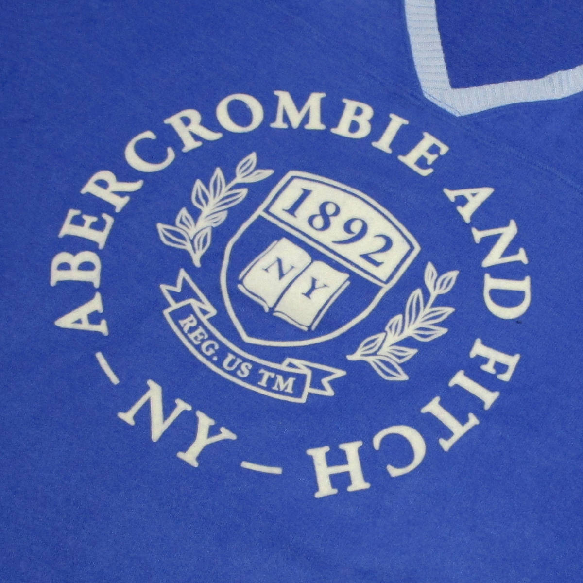 ★SALE★Abercrombie & Fitch/アバクロ★ヴィスコースニット半袖VネックTシャツ (Blue/M)_画像4