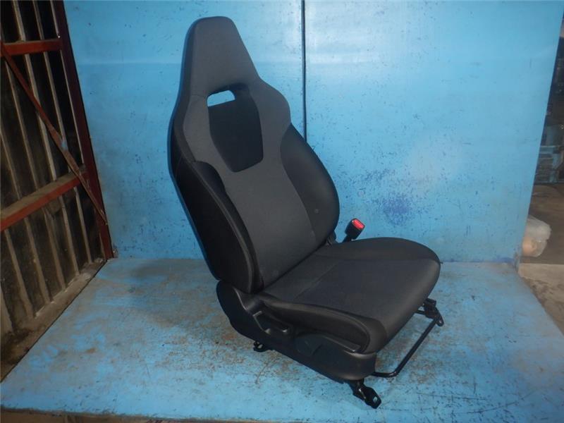 スバル 純正 インプレッサ 《 GH8 》 運転席シート P10600-23005389