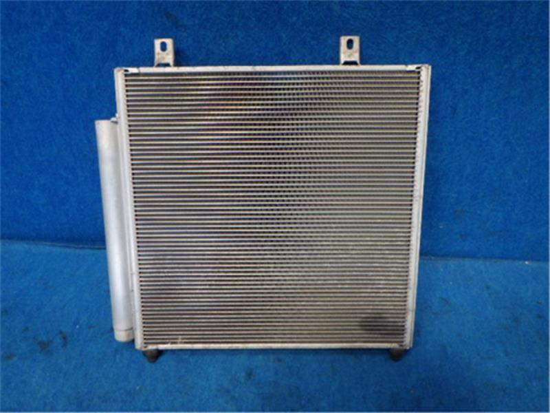 エアコンコンデンサー タウンボックス U64W MR460260-