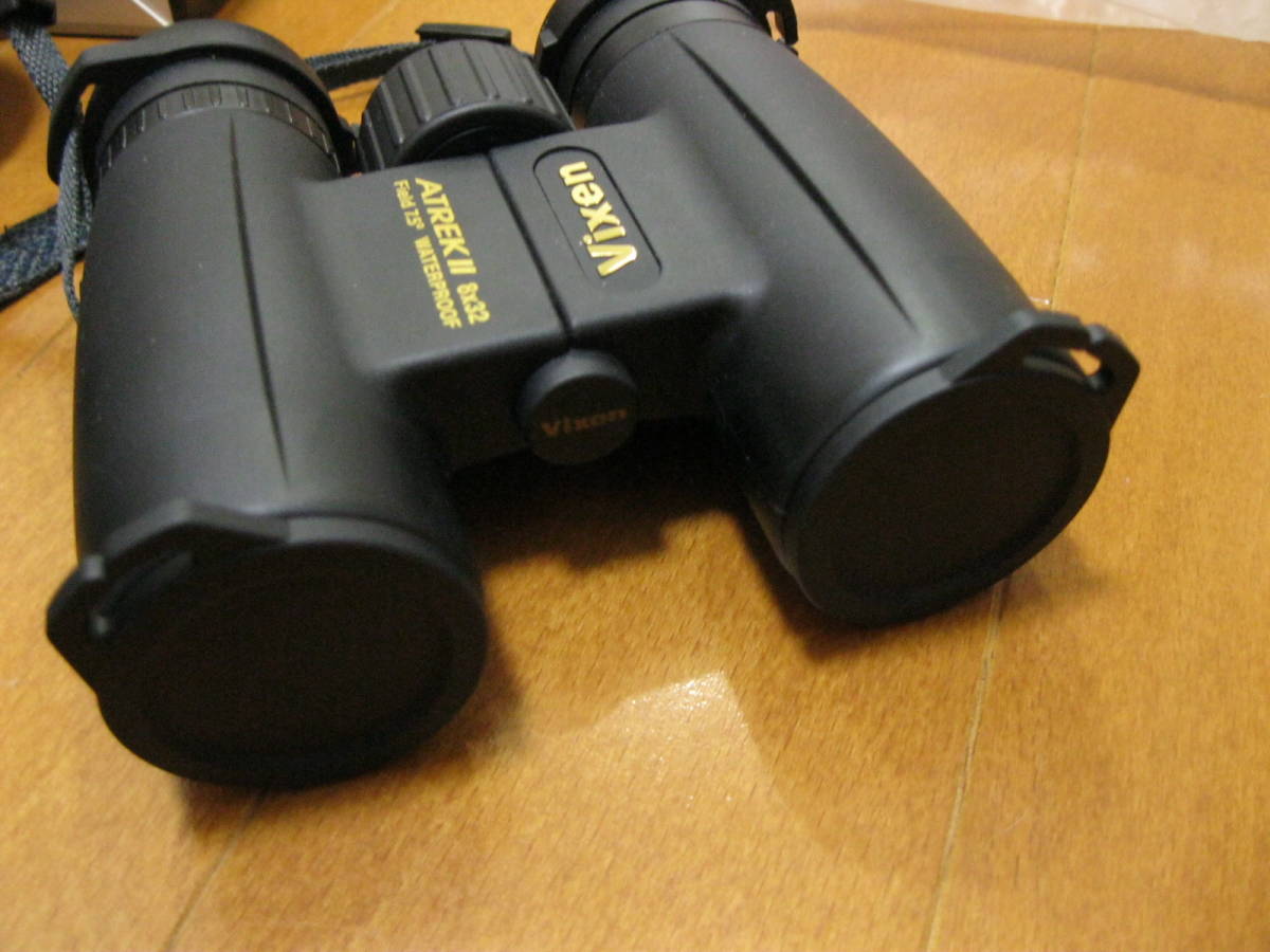 Vixen binoculars a Trek II HR8×32WP. Vixen.binokyula-
