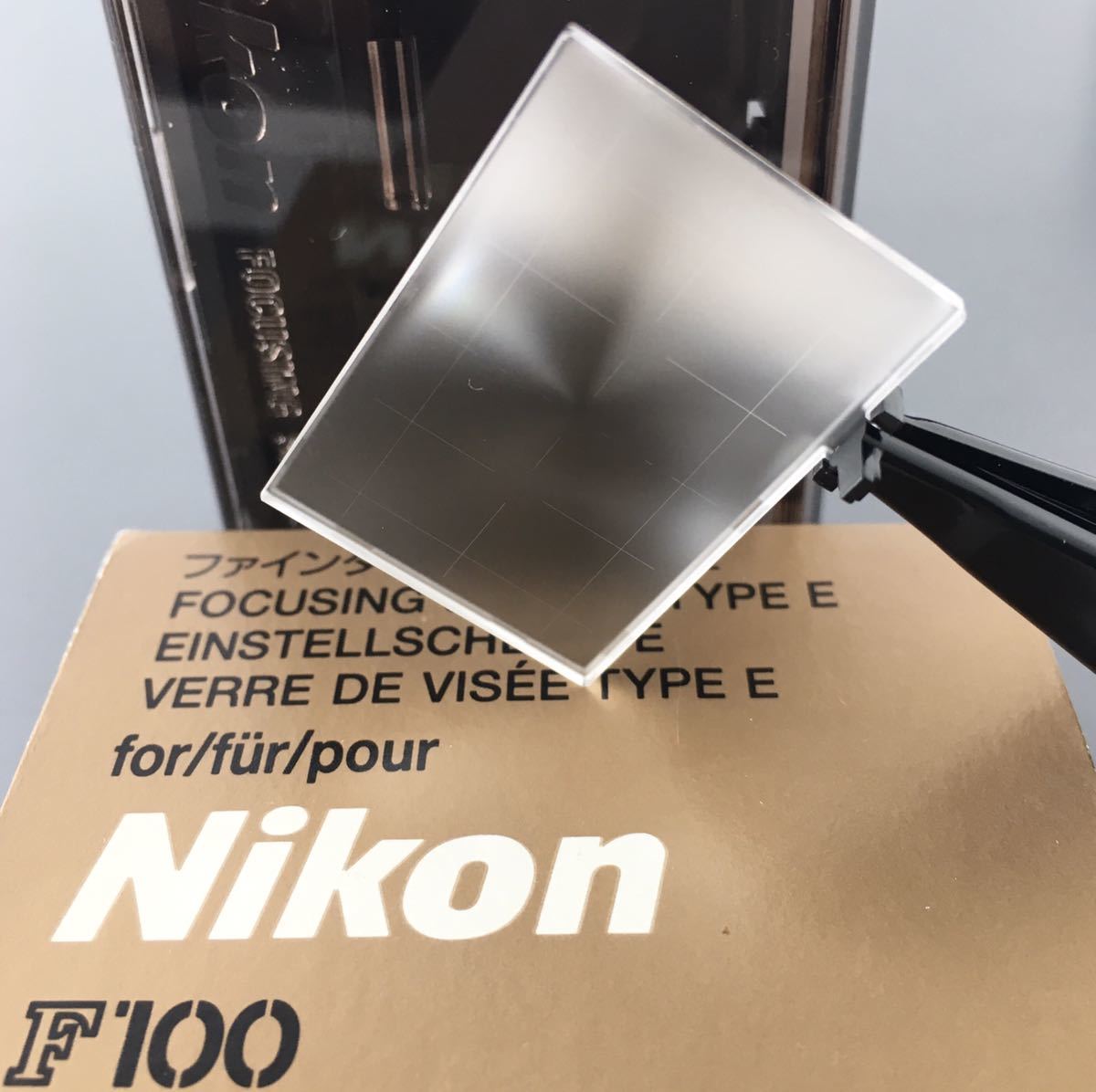 未使用品】ニコン F100 フォーカシングスクリーン E型(方眼 未使用品】ニコン F100 フォーカシングスクリーン E型(方眼