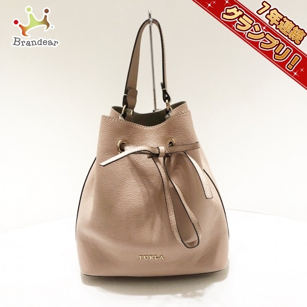 早い者勝ち！FURLA バッグ-