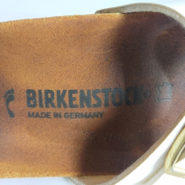ビルケンシュトック BIRKEN STOCK サンダル 36 - エナメル（レザー） 白 レディース 靴_画像5