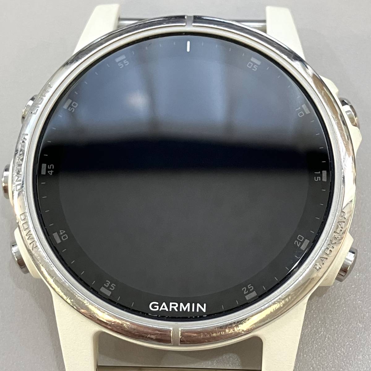 【中古】GARMIN プレミアムマルチスポーツGPSウォッチ サファイア仕様 FENIX 5S PLUS ホワイト_画像4