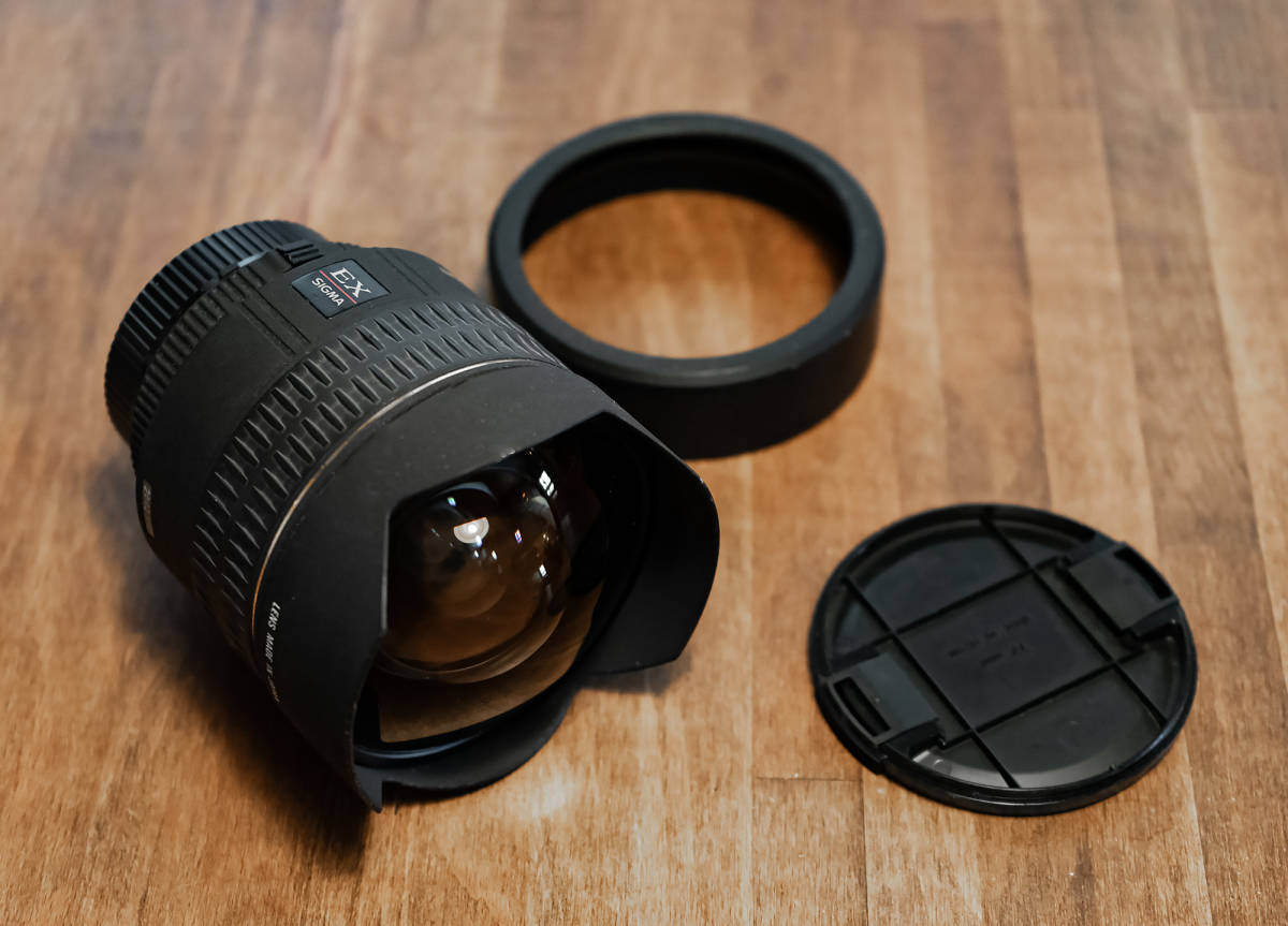 超美品の SIGMA 14mm f/2.8 D EX ASPHERICAL HSM NIKONマウント ニコン