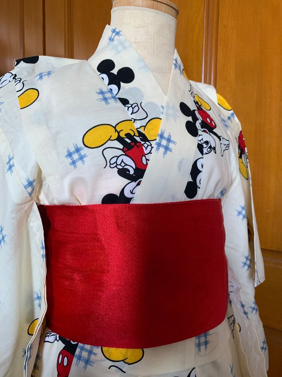 東京ディズニーリゾート販売のミッキーマウスの浴衣　つくり帯もセット110 TOKYO Disney Resort ディズニーランド