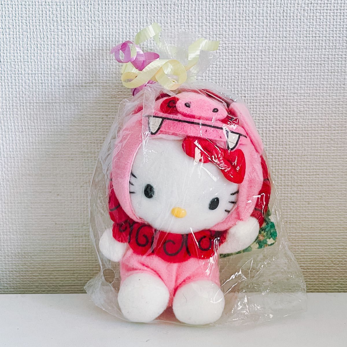 新品未使用品】沖縄限定 ハローキティ ご当地 ぬいぐるみ 新品未使用品】沖縄限定 ハローキティ ご当地 ぬいぐるみ