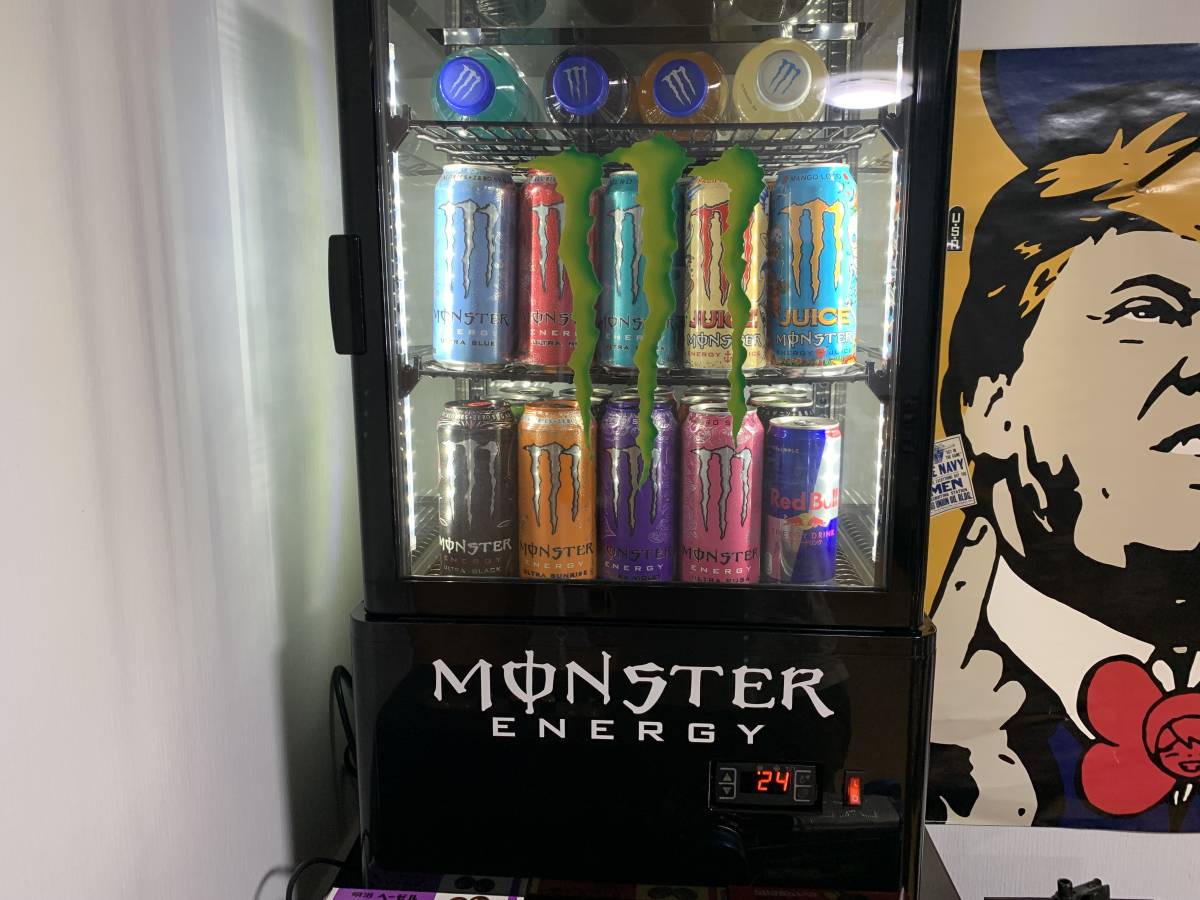 モンスターエナジー仕様 日本未発売品込み 冷蔵庫 ショーケース モンスターエナジー仕様 日本未発売品込み 冷蔵庫 ショーケース